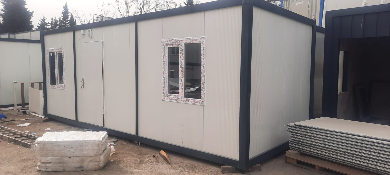 300x700 SANDWİCH PANEL TEK ODA KONTEYNER